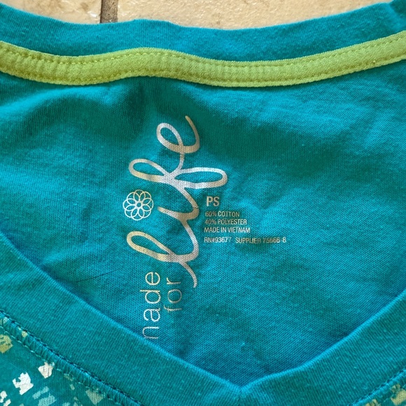 Patterned Shirt - Picture 2 of 3